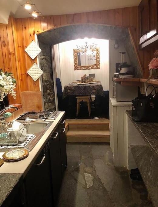 Petite Maison In Centro A Courmayeur Exteriér fotografie